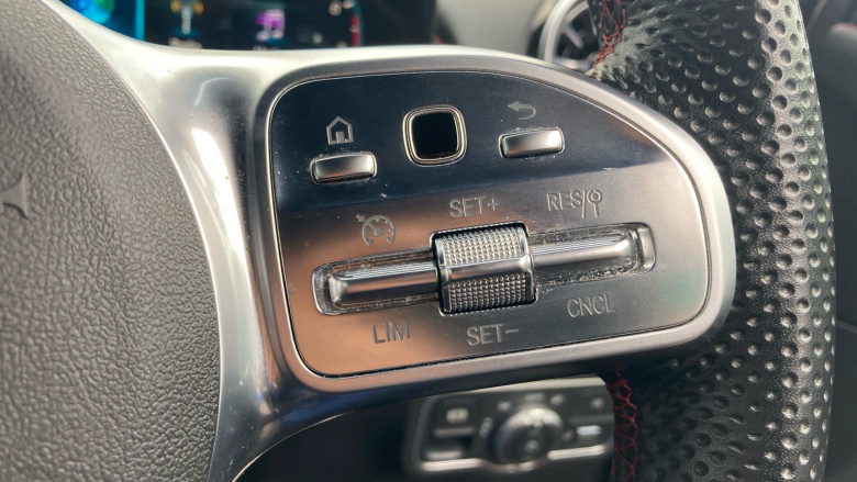 Mercedes-Benz GLB 200 AMG Line Premium 5dr 7G-Tronic Petrol Estate